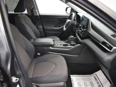 2022 Toyota Highlander L