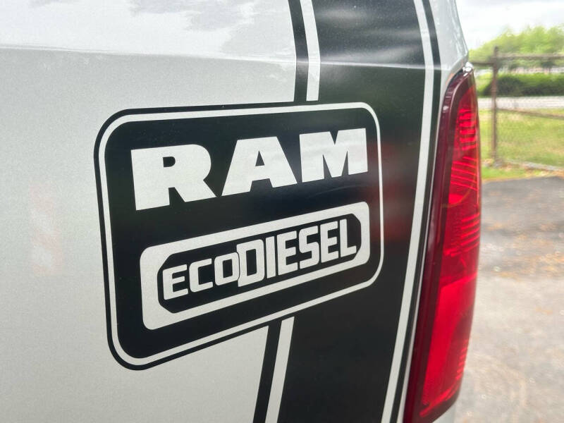 2015 RAM Ram 1500 SLT photo 21