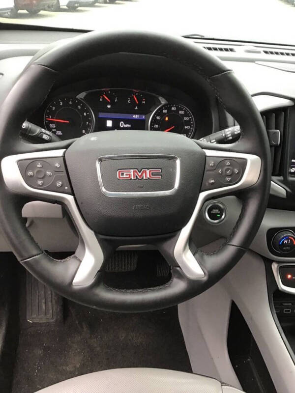 2024 GMC Terrain SLT