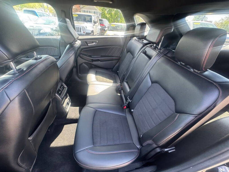 2022 Ford Edge ST-Line