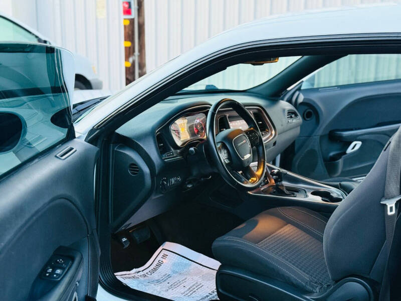 2018 Dodge Challenger SXT