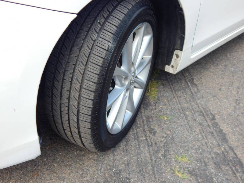 2013 Toyota Prius v