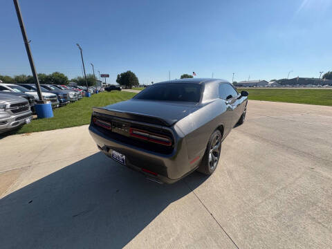 2017 Dodge Challenger SXT