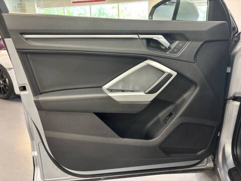 2021 Audi Q3 quattro Premium 40 TFSI