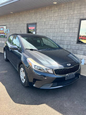 2017 Kia Forte5 LX