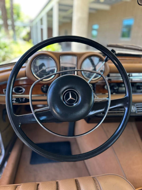 1969 Mercedes-Benz 280-Class