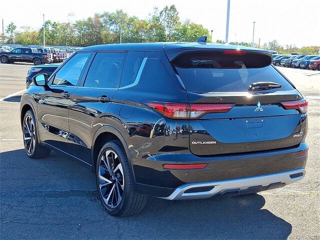 2024 Mitsubishi Outlander PHEV SE