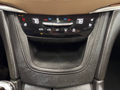 2017 Cadillac XT5 Platinum