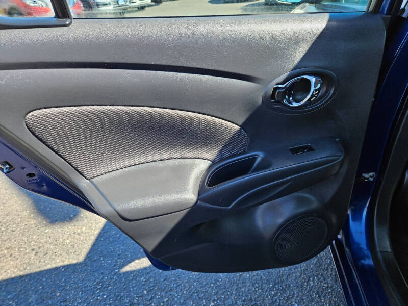 2018 Nissan Versa