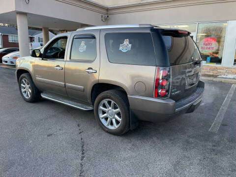 2011 GMC Yukon Denali