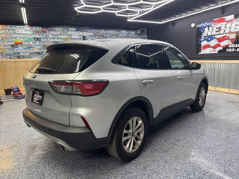 2020 Ford Escape SE
