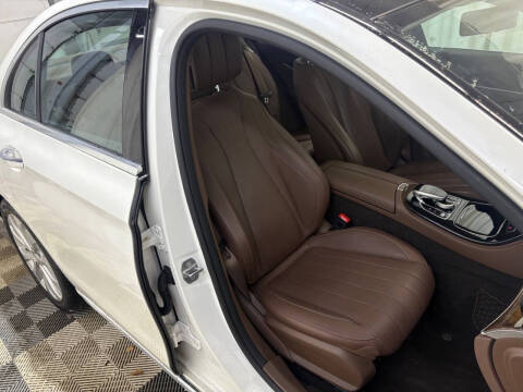 2017 Mercedes-Benz E-Class E 300 4MATIC