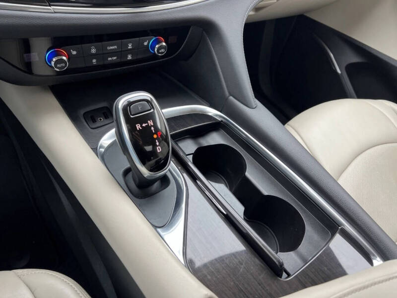 2018 Buick Enclave Essence