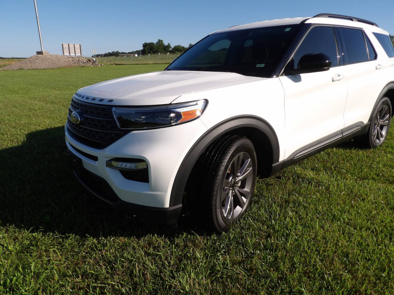 2023 Ford Explorer XLT AWD XLT 4dr SUV 2