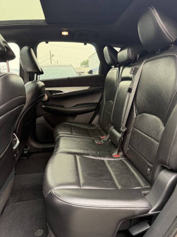 2019 Infiniti QX50 Essential