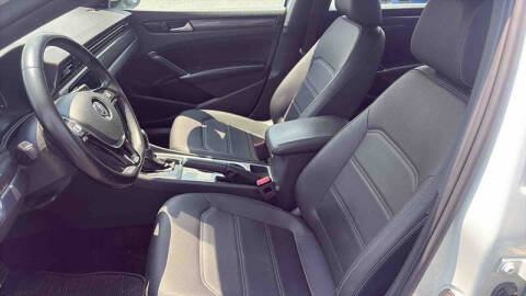 2021 Volkswagen Passat R-Line