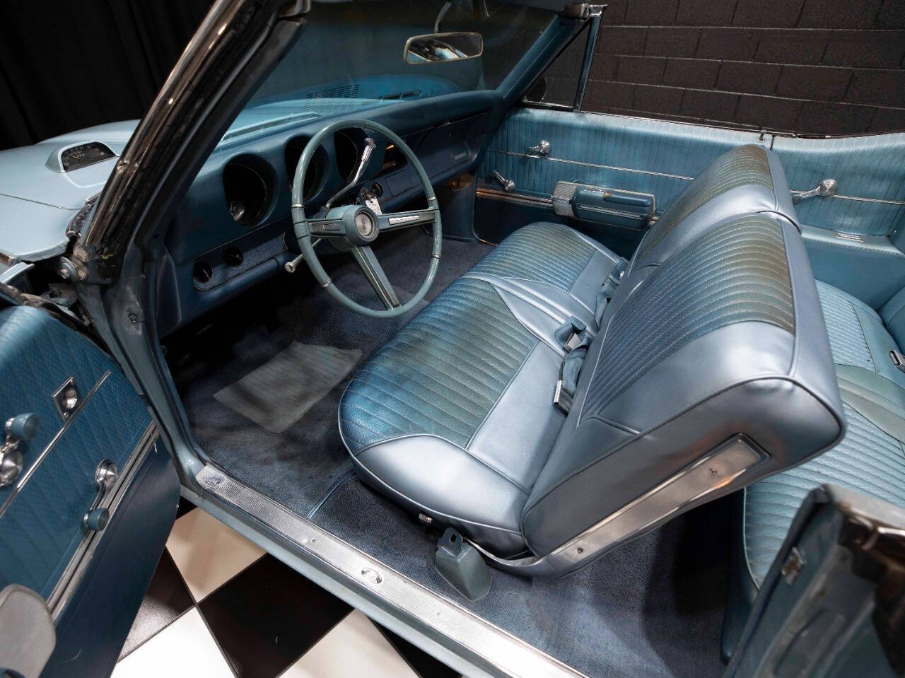 1968 Oldsmobile Cutlass 44