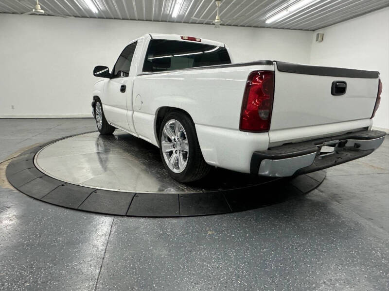 2003 Chevrolet Silverado 1500 Work Truck