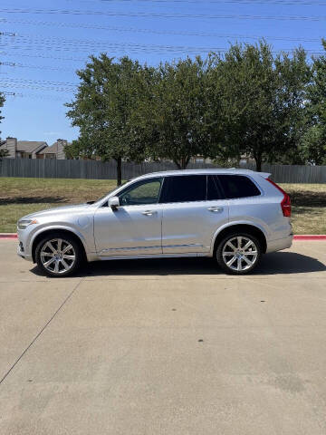 2017 Volvo XC90 T8 eAWD Inscription