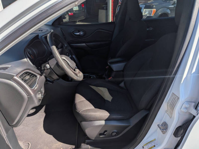 2019 Jeep Cherokee Latitude