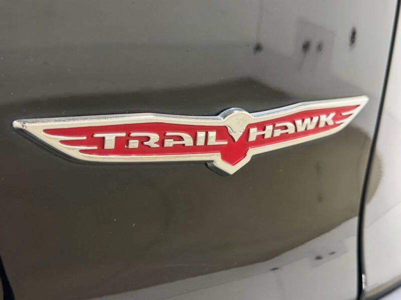 2020 Jeep Cherokee Trailhawk