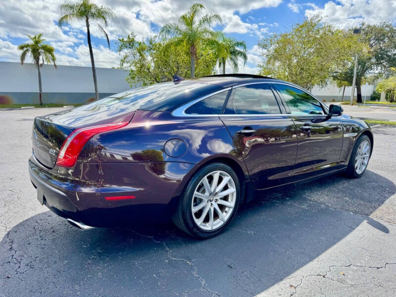 2013 Jaguar XJ
