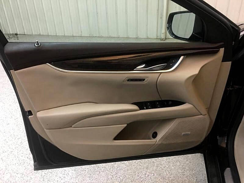 2014 Cadillac XTS Luxury Collection