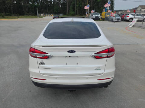 2020 Ford Fusion SE