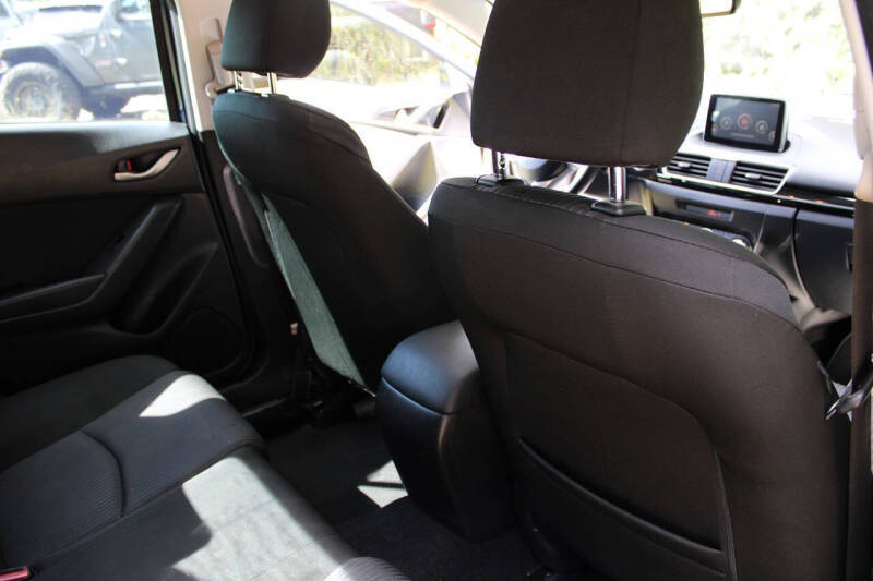 2016 Mazda MAZDA3 i Touring