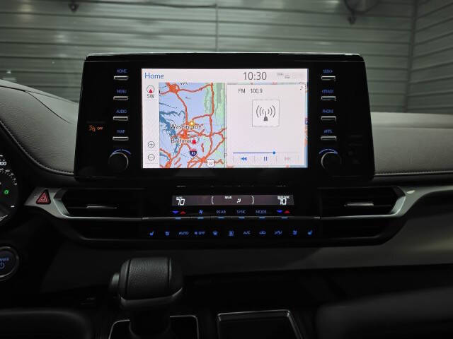 2024 Toyota Sienna Platinum 7-Passenger