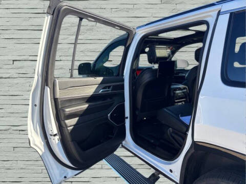 2023 Jeep Wagoneer Series III