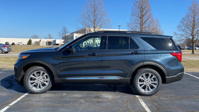 2024 Ford Explorer XLT