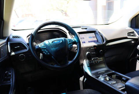 2020 Ford Edge SE