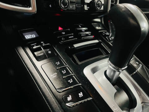 2012 Porsche Cayenne Turbo