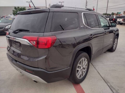 2017 GMC Acadia SLE-2