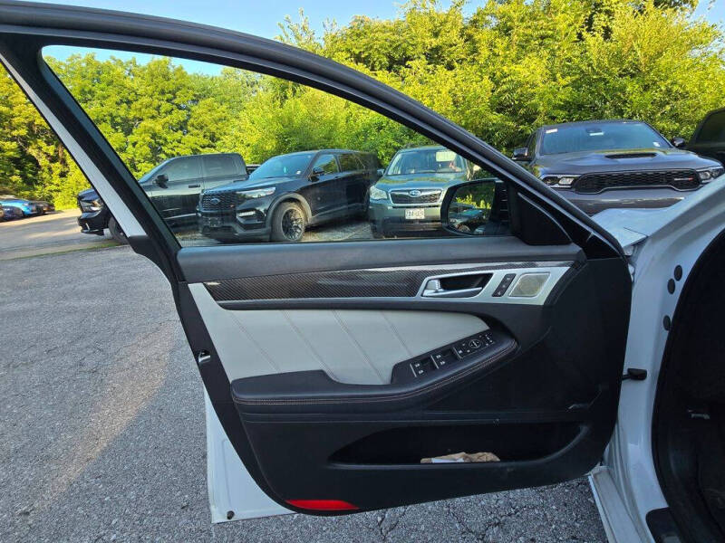 2018 Genesis G80