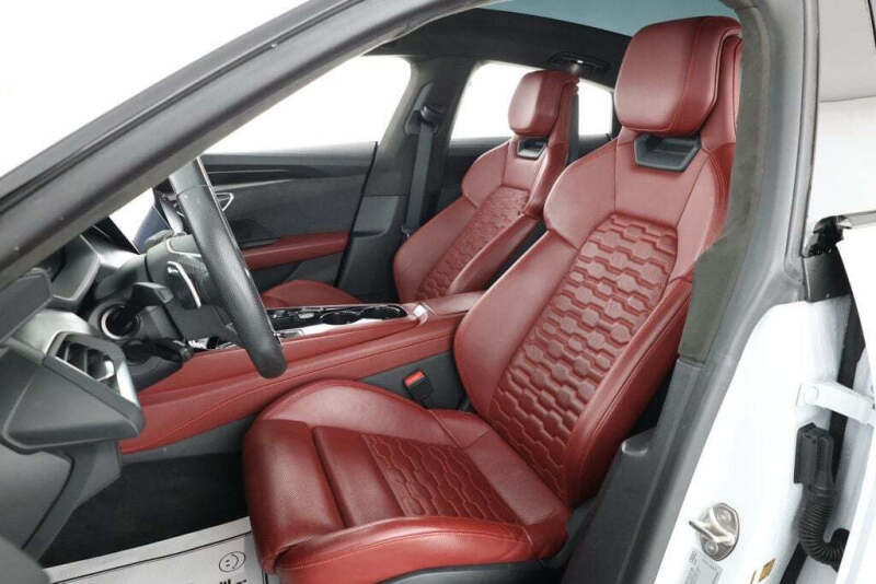 2024 Audi e-tron GT quattro Prestige