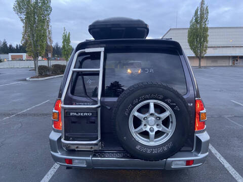 2000 Mitsubishi Pajero