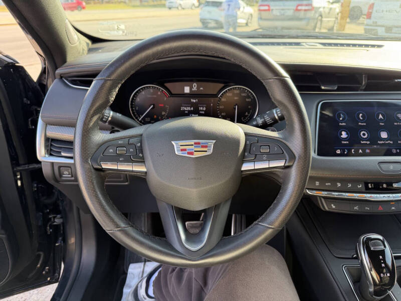 2022 Cadillac XT4 Sport