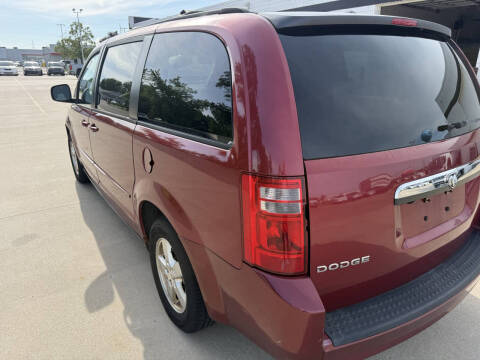 2010 Dodge Grand Caravan Hero