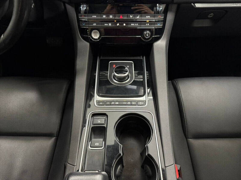 2017 Jaguar F-PACE 35t Premium