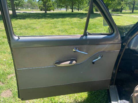 1951 Ford Custom Deluxe