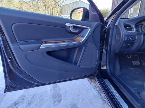 2016 Volvo S60 T5 Inscription Platinum