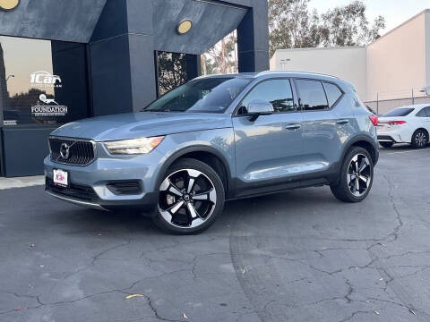 2020 Volvo XC40 T4 Momentum