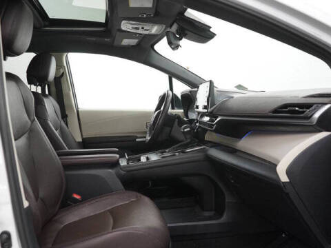 2021 Toyota Sienna Platinum 7-Passenger