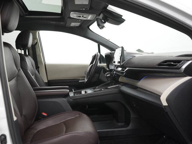 2021 Toyota Sienna Platinum 7-Passenger