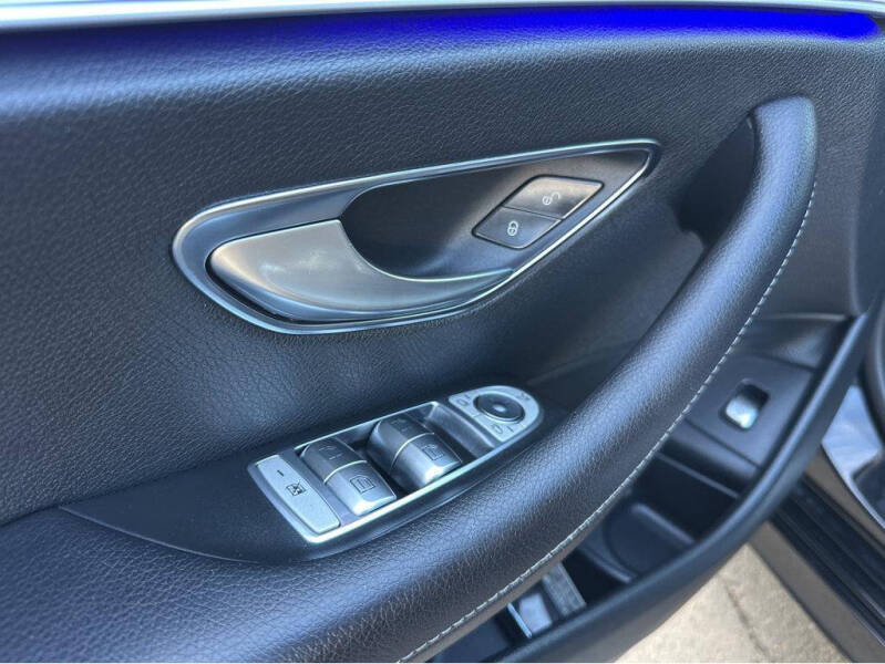 2019 Mercedes-Benz E-Class E 300