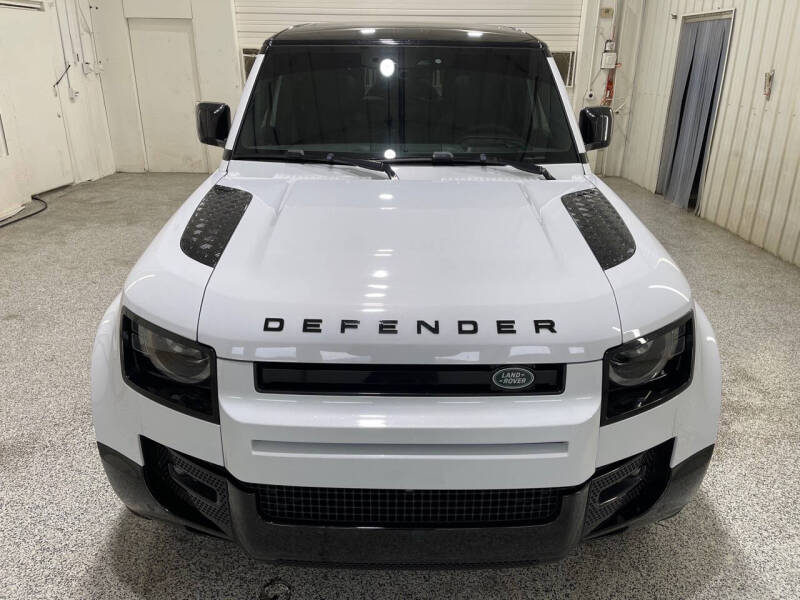 2022 Land Rover Defender 110 V8