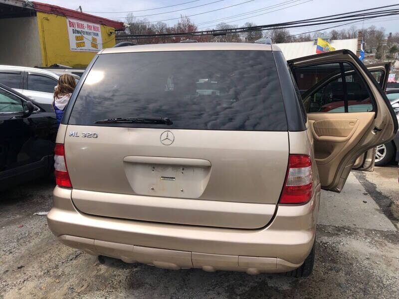 2002 Mercedes-Benz M-Class ML 320