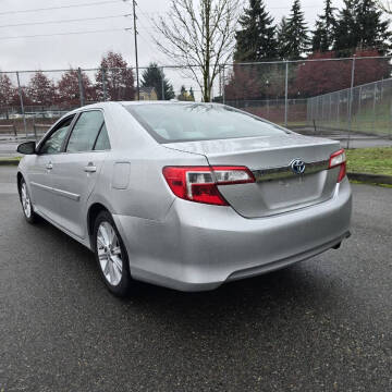 2014 Toyota Camry Hybrid LE